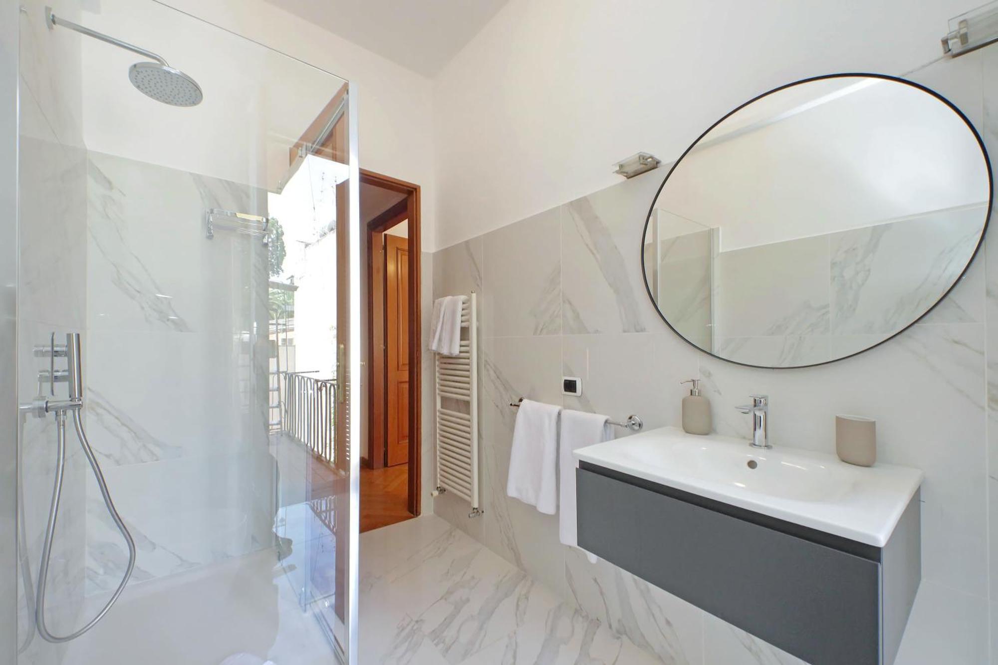 Ych-Comfortable 2 Bedrooms Flat Near Colosseum Róma Kültér fotó