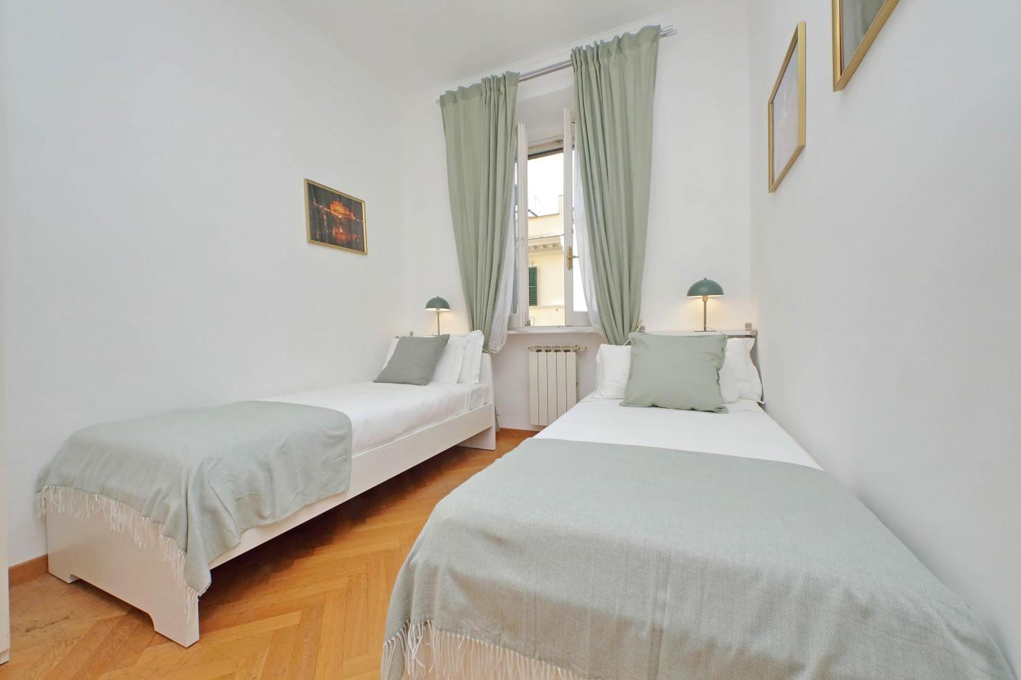 Ych-Comfortable 2 Bedrooms Flat Near Colosseum Róma Kültér fotó