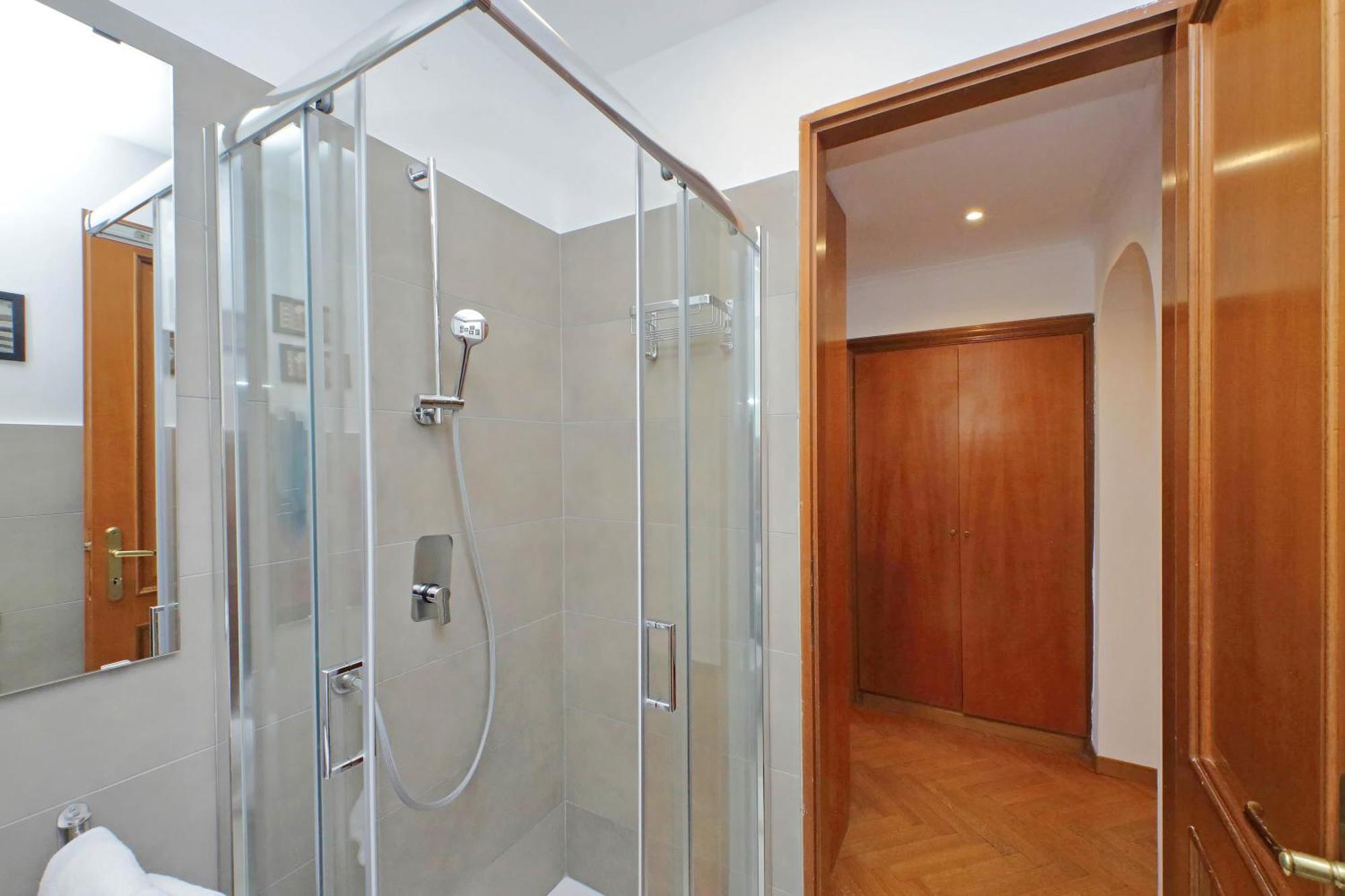 Ych-Comfortable 2 Bedrooms Flat Near Colosseum Róma Kültér fotó